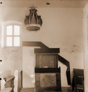 A szószék és a Mózes-szék 1965-ben A szószék és a Mózes-szék 1965-ben